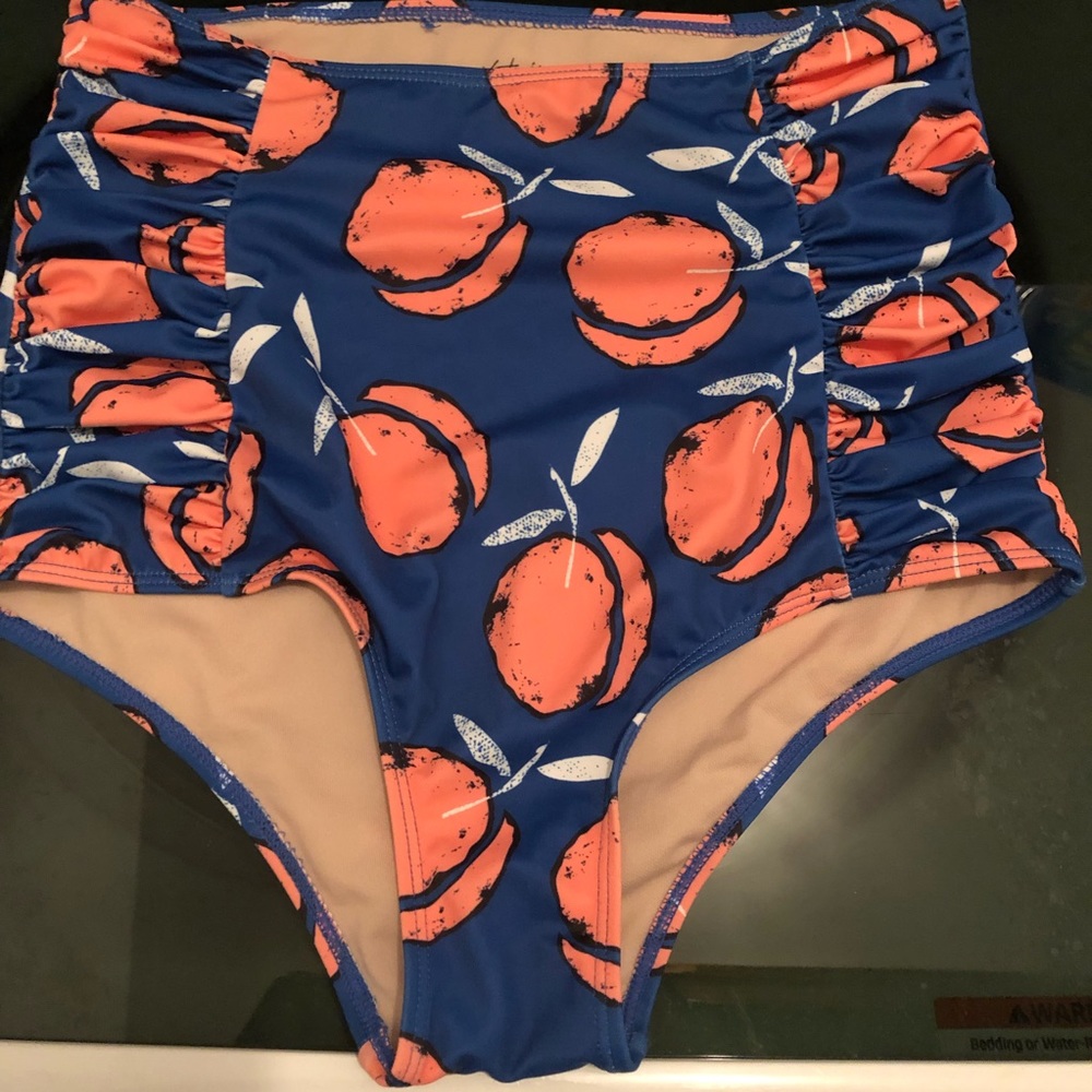 Sm / Peaches / Side Ruched.
